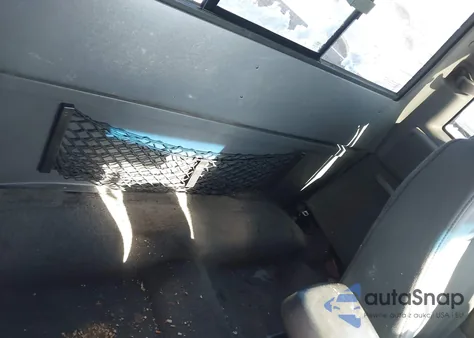 2000 Ford Ranger Xlt from USA, damaged, VIN 1FTZR15X0YTA97915